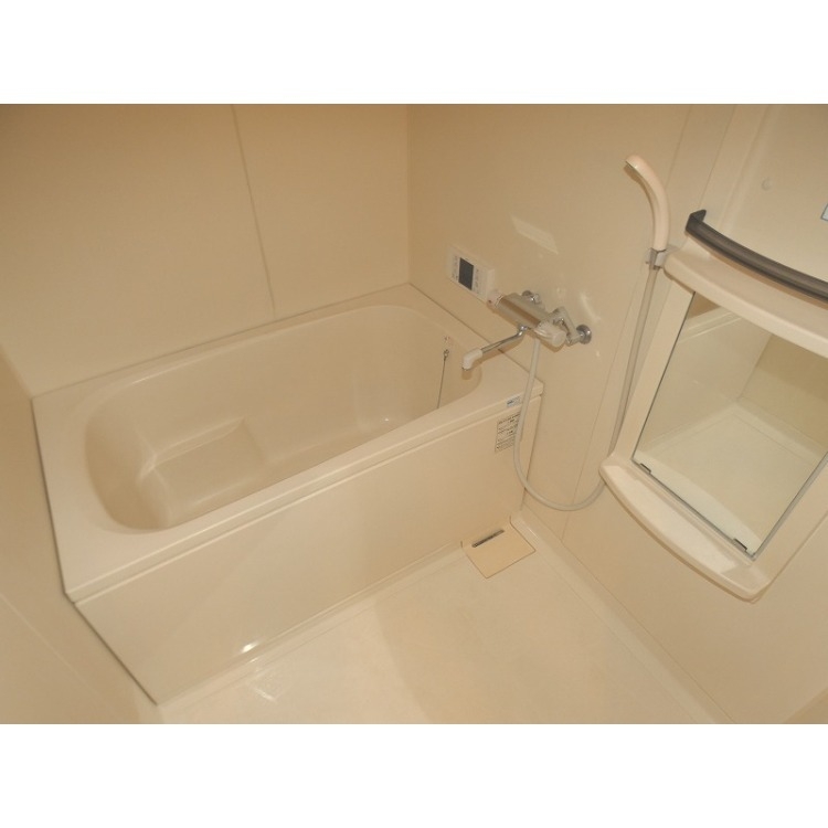 バス・シャワールーム　経済的な追いだき機能付き