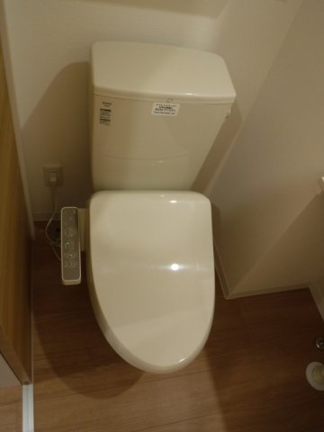 トイレ　※別号室・同間取りの参考写真です