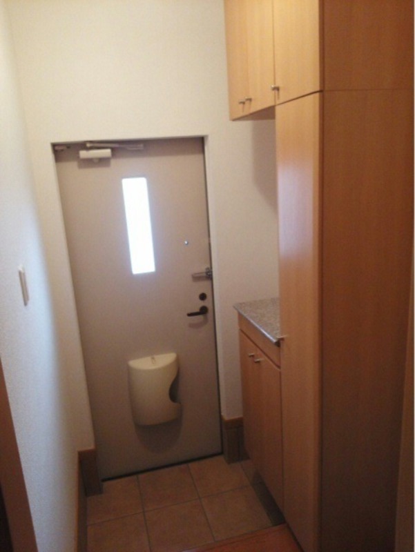 玄関　図面と現状に相違がある場合には現状を優先