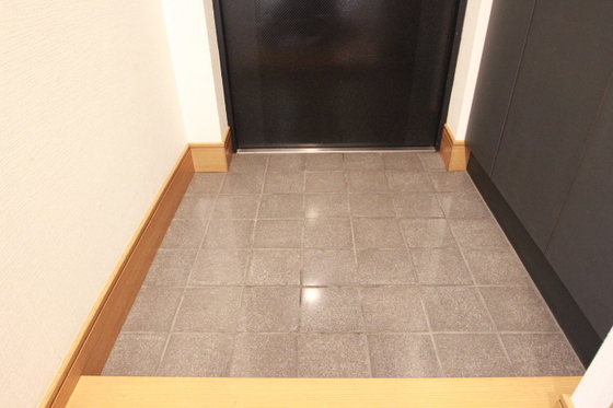玄関　※別の部屋の写真です