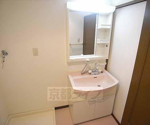 洗面設備　便利なシャンプードレッサー