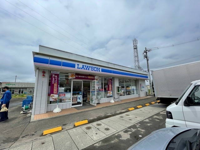 コンビニ　ローソン角田バイパス店（コンビニ）まで1400m