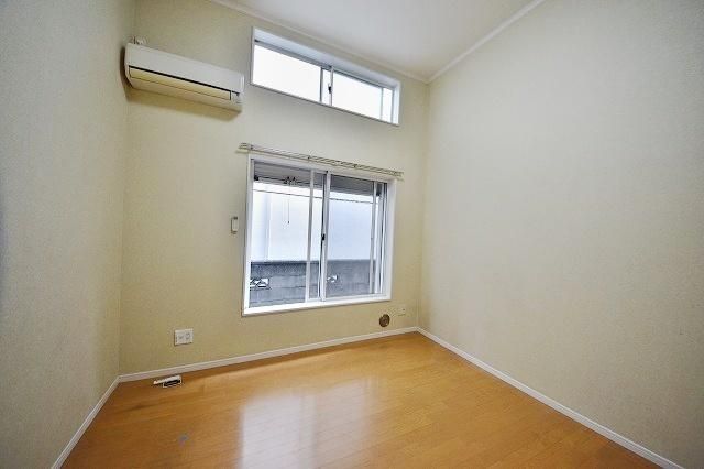 居室・リビング　★6帖洋室★