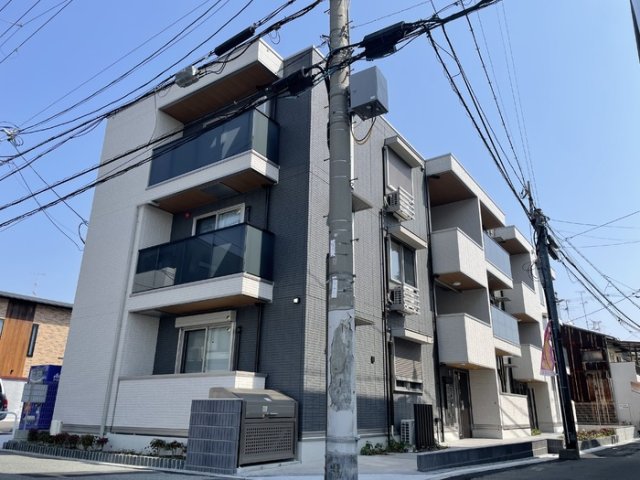 建物外観　PINO SOLANA　外観