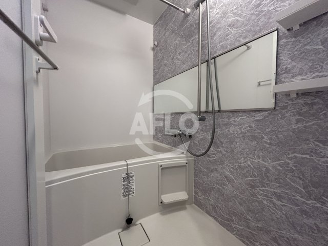 バス・シャワールーム　スプランディッド江坂DUE　浴室