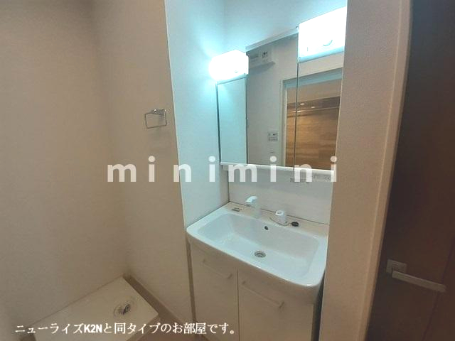 洗面設備　※写真は同シリーズ類似物件を含む為現況優先とさせて頂きます