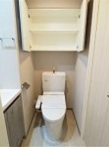 トイレ　※同仕様写真含む