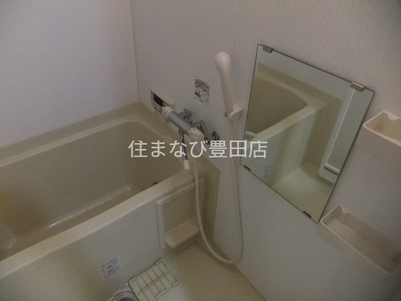 バス・シャワールーム　同型タイプ