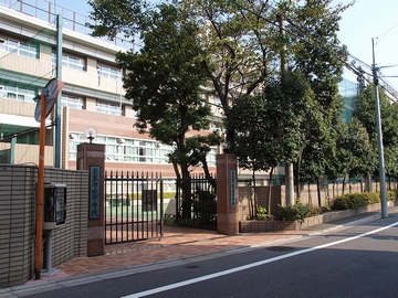 中学校　私立目黒学院中学校（中学校）まで882m