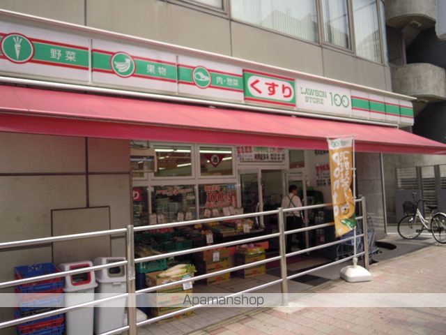 コンビニ　ローソンストア１００（コンビニ）まで156m