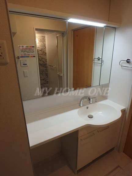 洗面設備　洗髪洗面台