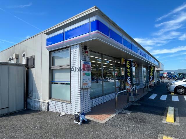 コンビニ　ローソン山陽小野田埴生店（コンビニ）まで102m