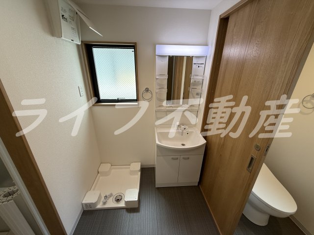 洗面設備　忙しい朝には欠かせない洗面所です