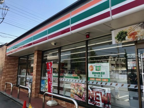 コンビニ　セブンイレブン 西東京富士町3丁目店（コンビニ）まで331m