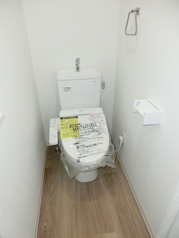 トイレ　※同物件参考写真