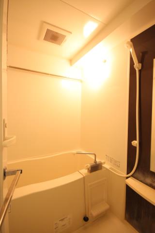 コンビニ　セブンイレブン（コンビニ）まで1434m