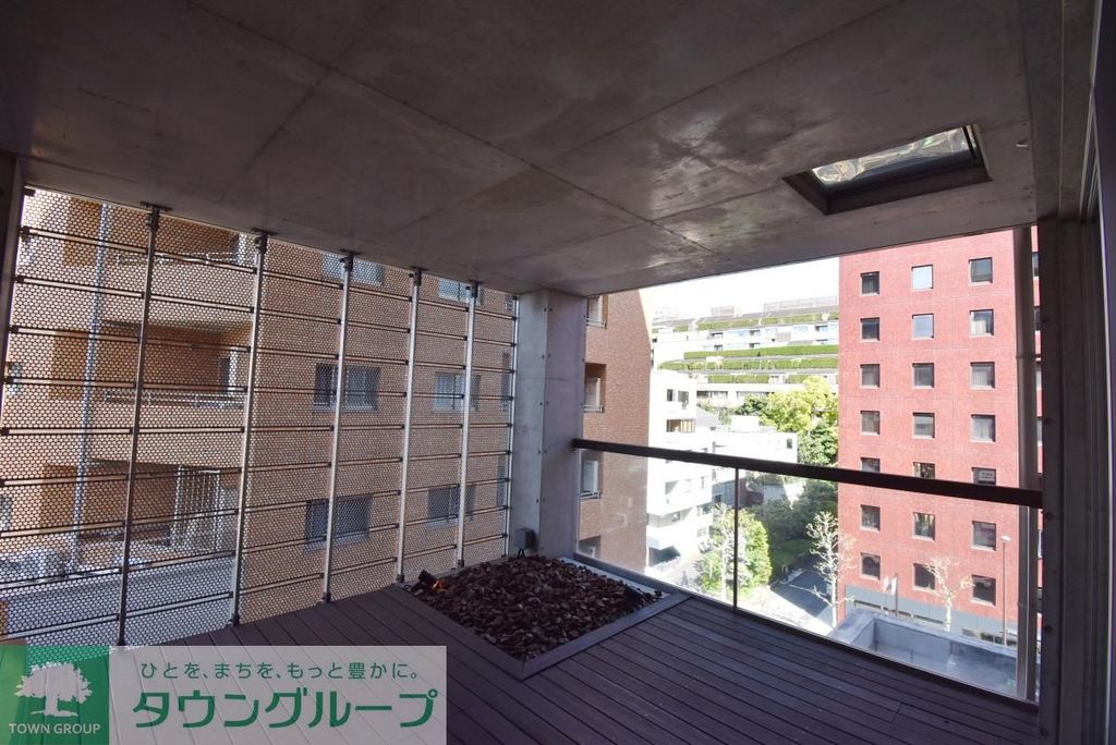 バルコニー　エントランス