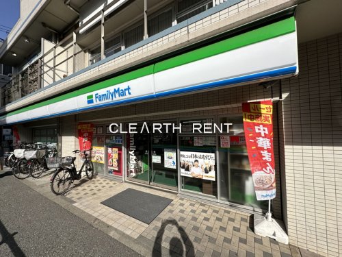 コンビニ　ファミリーマート 駒沢二丁目店（コンビニ）まで269m