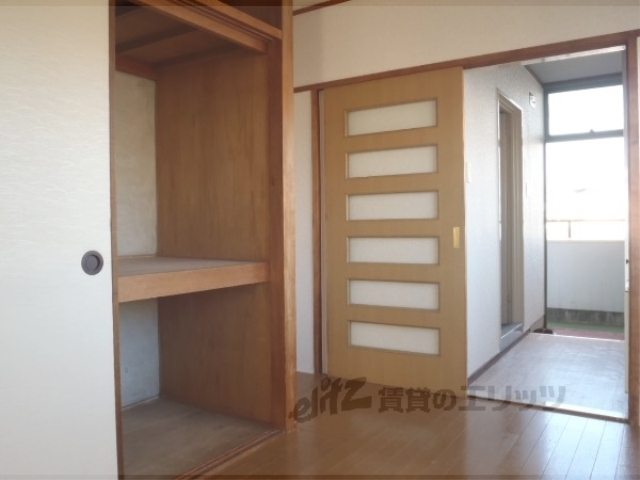 居室・リビング　洋室