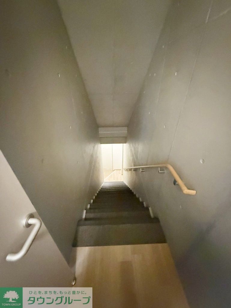 玄関　お部屋探しはタウンハウジングへ♪