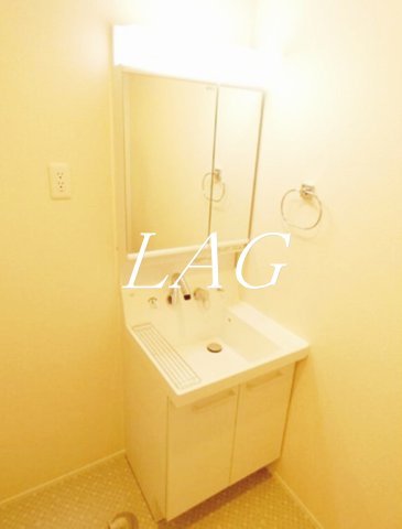 洗面設備　独立洗面台です。