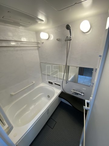 バス・シャワールーム　リーガル南久宝寺町II　バスルーム