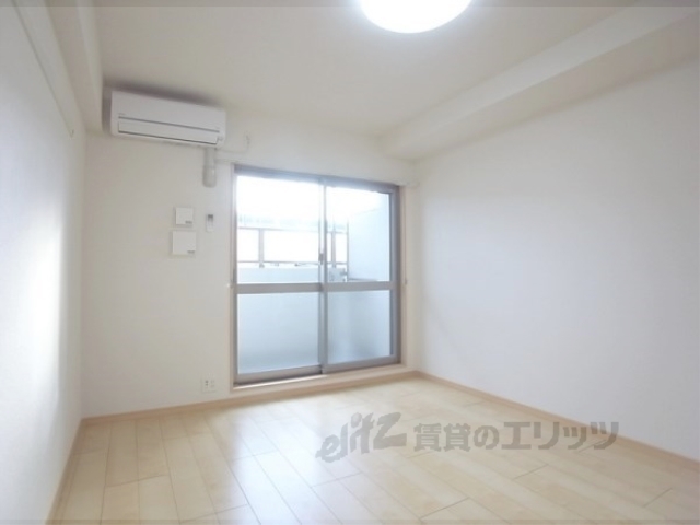 居室・リビング　居室