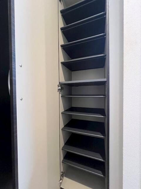 収納　シューズボックス?