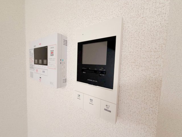 セキュリティ　TVモニターホンで来客が誰か確認してから開けて下さいね