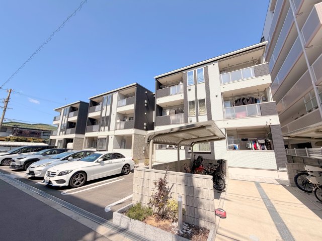 建物外観　綺麗な外観の素敵なお部屋があなたを待っています。