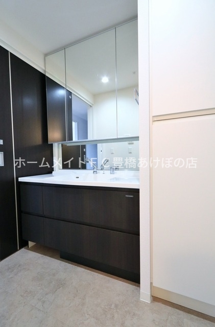 洗面設備　同型別部屋写真