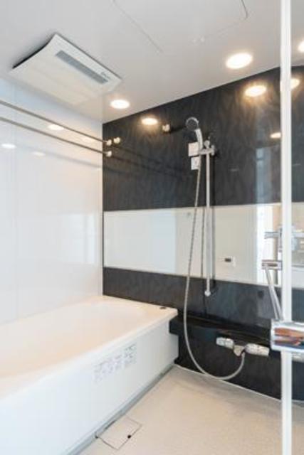 バス・シャワールーム　※写真は同タイプ住戸です。