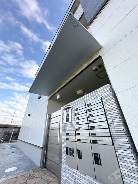 エントランス　オートロック・宅配ボックス完備♪♪