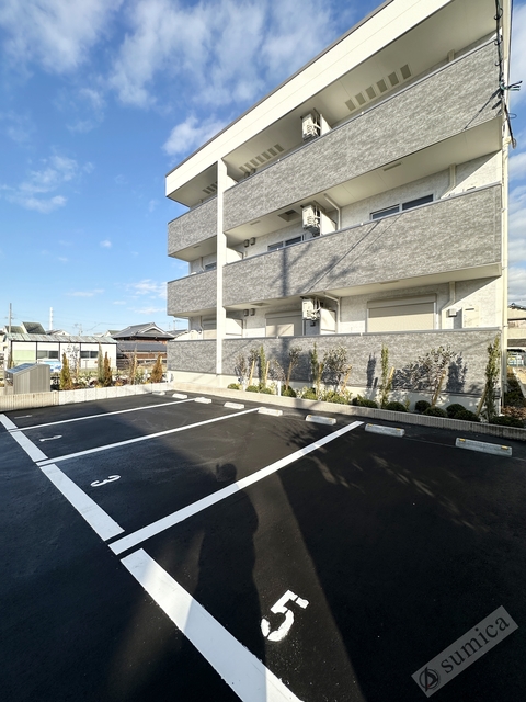 駐車場　余裕ある駐車が可能です♪♪