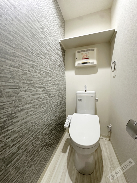 トイレ　温水洗浄便座付き♪♪