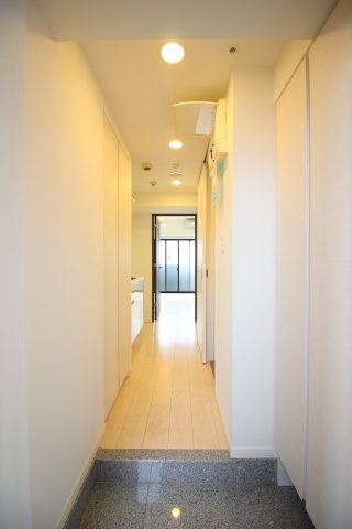 玄関　（別タイプ参考写真）グランドコンシェルジュ西巣鴨アジールコー