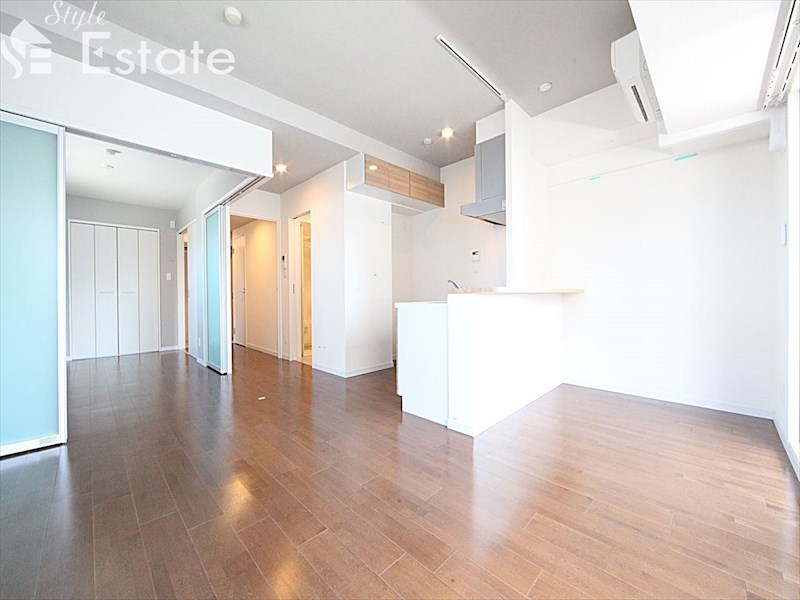 居室・リビング　内装