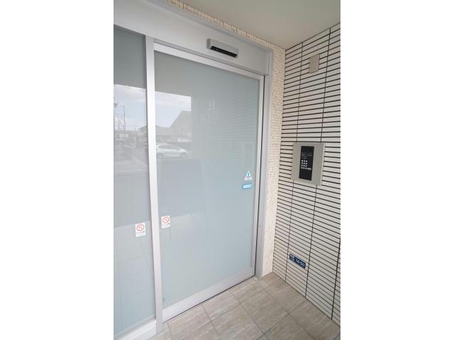 エントランス　エントランス部分