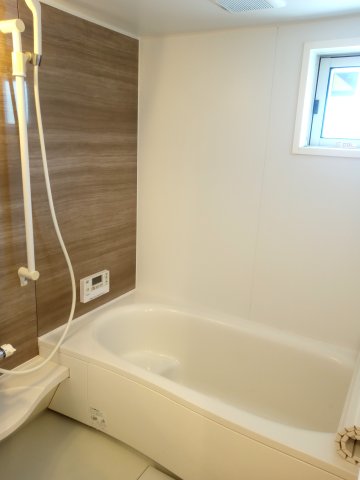 バス・シャワールーム　追い焚き機能付き