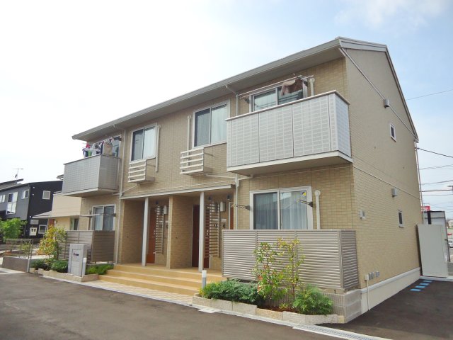 建物外観　D-room伊勢丘・軽量鉄骨造