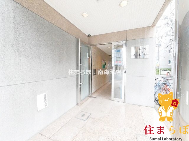 エントランス　共用部の印象も大切に