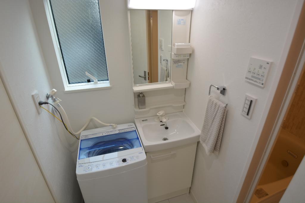 洗面設備　洗髪洗面化粧台