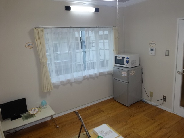 居室・リビング　家具のそろったお部屋