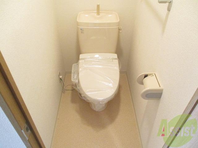 トイレ　こちらのエレベーターから居室までご案内いたします。