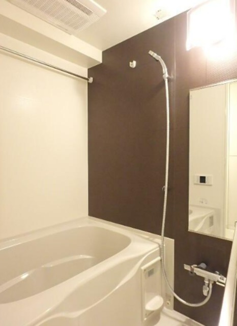 バス・シャワールーム　バスルーム