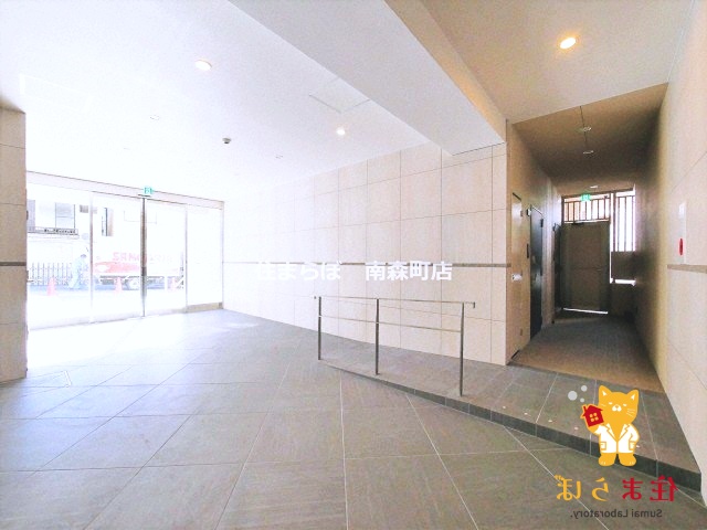 エントランス　共用部の印象も大切に