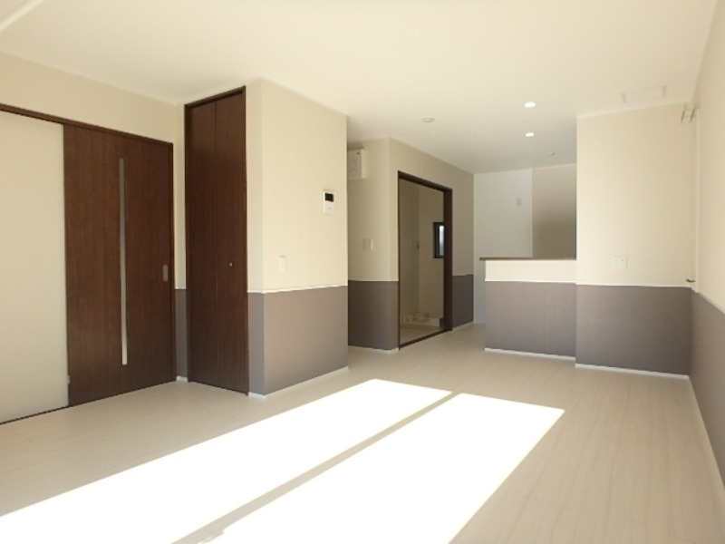 居室・リビング　図面と現状に相違がある場合には現状を優先