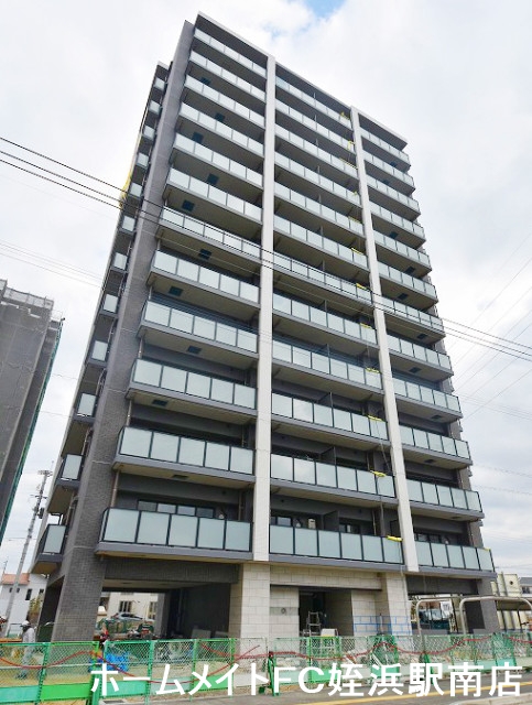 建物外観　★人気急上昇エリアの築浅マンション！★