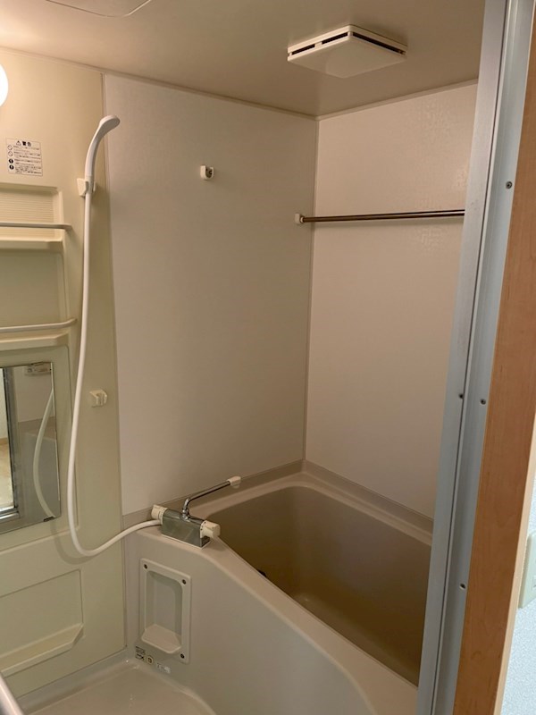 バス・シャワールーム　反転部屋参照