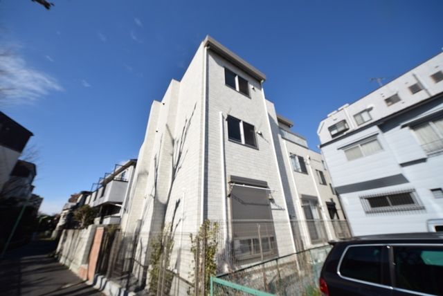 建物外観　★築浅でキレイな外観です★